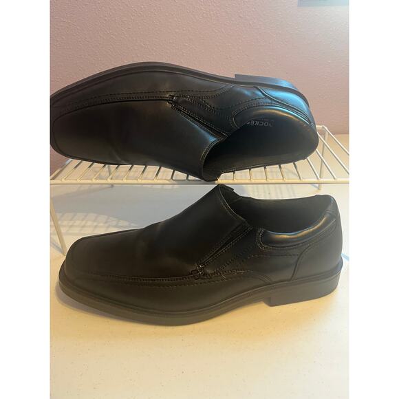 Dockers leather men’s dress shoes memory foam slip on size 13W
